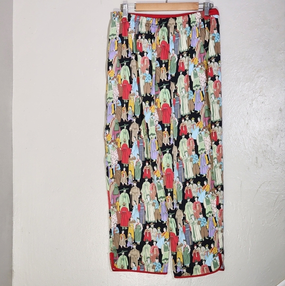 Natori Colorful Pajama Set Unique Print - Picture 8 of 10